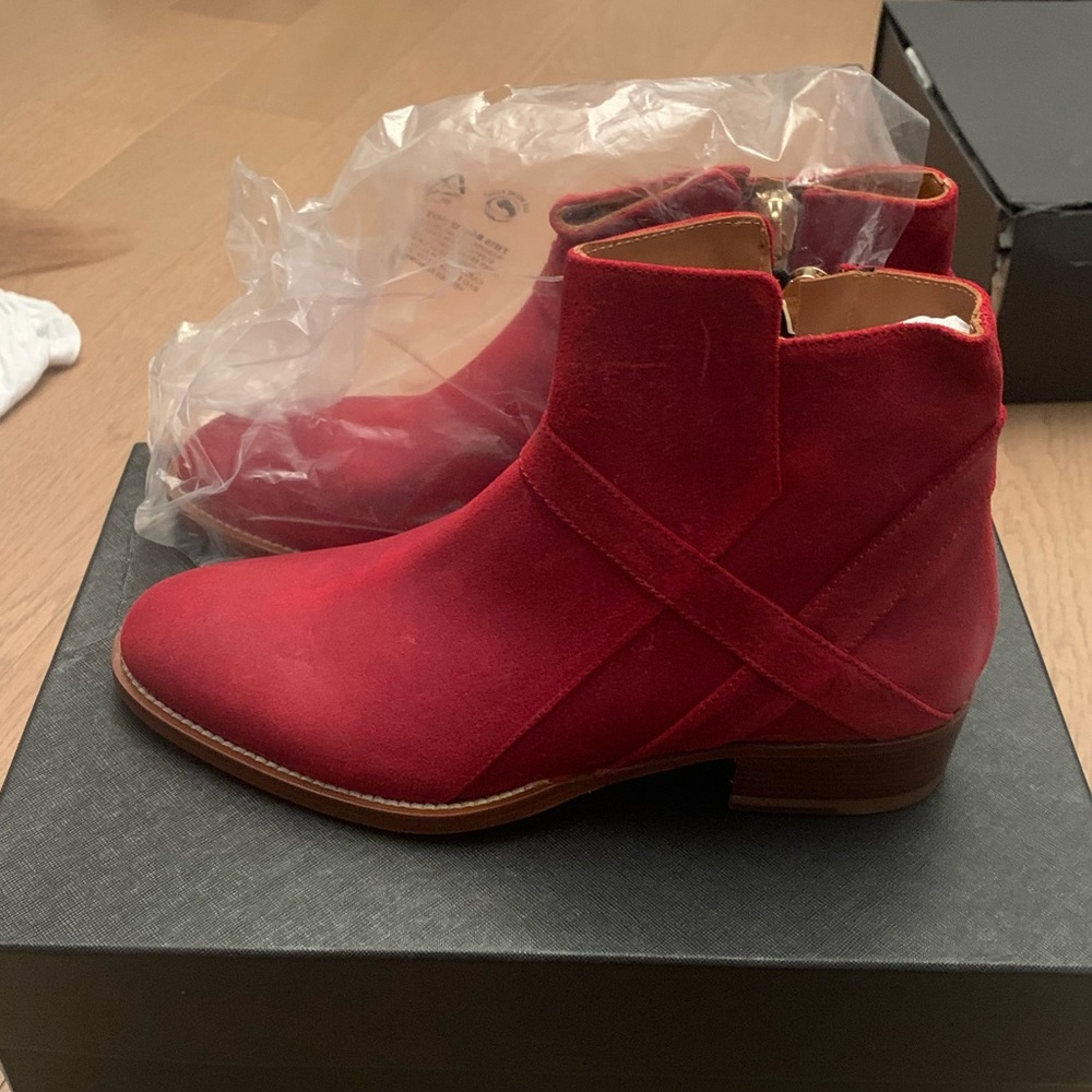 COPY - Red boot- Grand Voyage Bowie Mid Boot